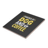 Hond Coffeeliefhebber Aangedreven Door Design Tegeltje (Zijkant)