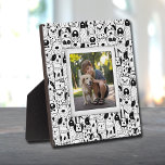 Hond Collage Frameless Foto Ezel Terug Fotoplaat<br><div class="desc">Gemaakt om dimensionaal te kijken, een grens van zwarte en witte honden creëer een leuk lijst voor je favoriete foto op dit tafelblad met een ingebouwde esel. Het afbeelding wordt direct op het hardboard geplaatst voor een verbluffend scherp afbeelding met een gemakkelijk schoon veegdoppervlak. Geweldig als geschenk of om je...</div>