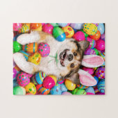 Hond die op Pasen eieren ligt Legpuzzel (Horizontaal)