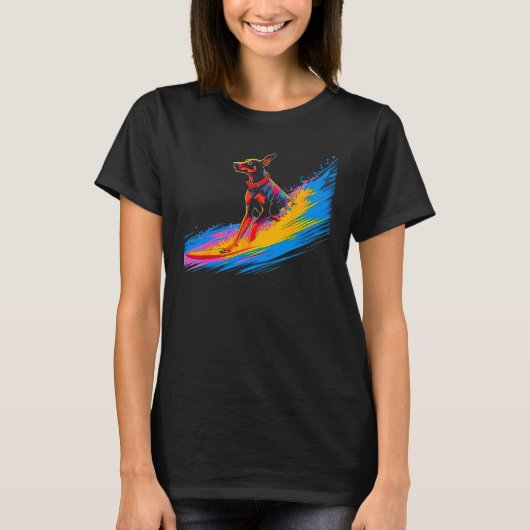 Hond Dobermann Pinscher Surfer T-shirt (Voorkant)