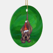 Hond Dog Kerstmis op groen Keramisch Ornament (Rechts)
