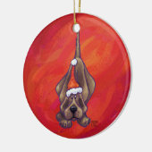 Hond Dog Kerstmis op rood Keramisch Ornament (Links)