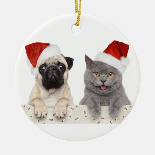 Hond en kat in het Pet met rode kerst Keramisch Ornament (Voorkant)