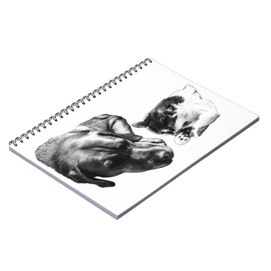Hond en kat rusten samen monochroom Notitieboek (Linkerzijde)