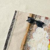 Hond- en regenbooggraffiti strandlaken (In situ)