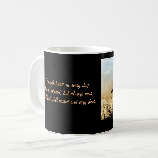 Hond en vrouw op zonsondergang koffiemok (Voorkant links)