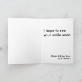 Hond glimlach, glimlach! Het is jouw verjaardag! Kaart (Binnen)