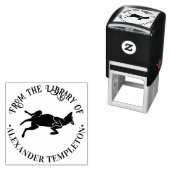 Hond in buik wrijven positie bibliotheek boek naam  zelfinktende stempel (In situ)