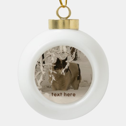 Hond in de winter keramische bal ornament (Voorkant)
