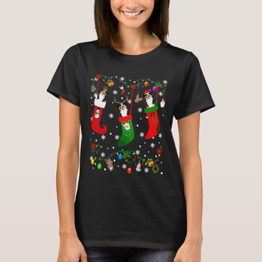 hond in kerstsokken rendierSanta Dog T-shirt (Voorkant)