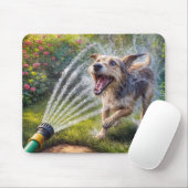 Hond in tuinslang waterspray muismat (Met muis)