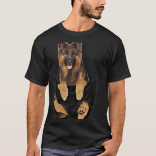 Hond in zak meme Duitse herder puppy eigenaren doe T-shirt