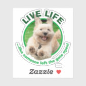 Hond loopt in de baard sticker (Vel)