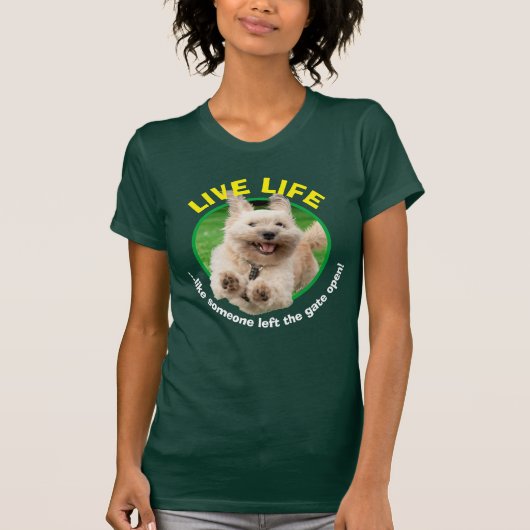 Hond loopt in de baard t-shirt (Voorkant)