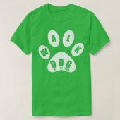 Hond lopen in de sneeuw in poot Mark T-shirt (Design voorkant)