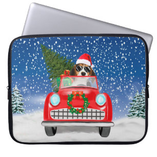 Hond met Beagle-vacht rijdt auto in sneeuw met Ker Laptop Sleeve