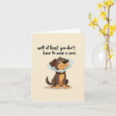 Hond met een grappige kegel krijgt goed kaart (Gele Bloem)