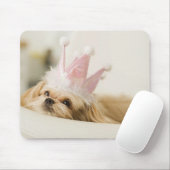 Hond met een kroon muismat (Met muis)