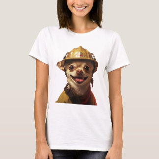 Hond met een rode brandweerhelm ontwerp t-shirt