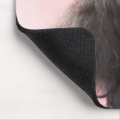 Hond met haar voor het gezicht en de tong uit muismat (Hoek)