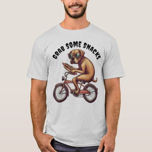 Hond op Fiets " Pak wat snacks " T-shirt (Voorkant)