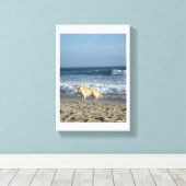 Hond Op Het Strand Canvas Afdruk (Insitu (Houten vloer))