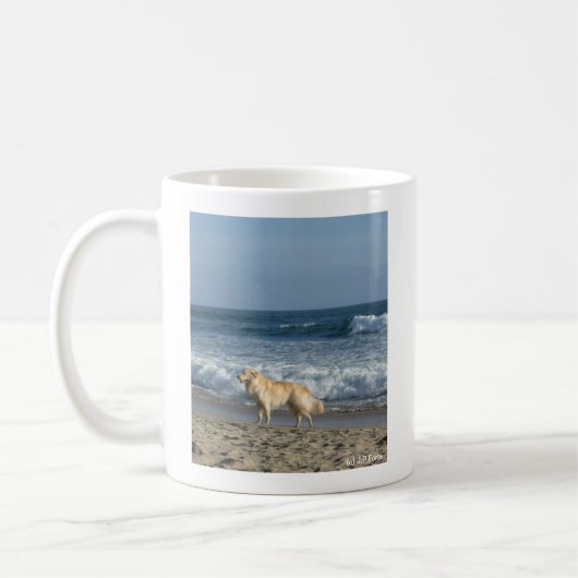 Hond Op Het Strand Koffiemok (Links)