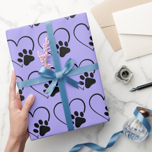 Hond Pootafdruk en Hart op Paars Cadeaupapier (Geschenken)