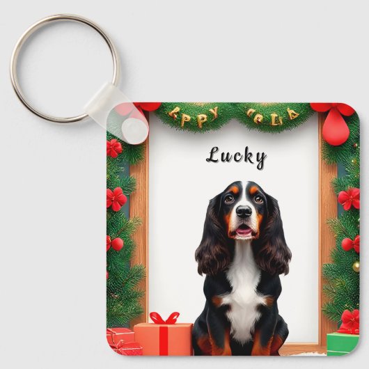 Hond te midden van kerstversiering sleutelhanger (Voorkant)