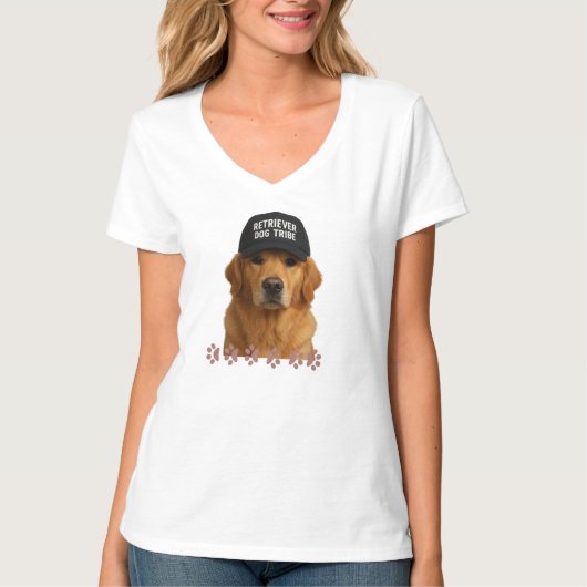Hond van het ras Retriever met pet T-shirt (Voorkant)