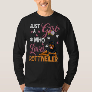 Hond Vrouw Gewoon Meisje Die Van Rottweiler Houdt T-shirt