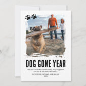 Hond Weg Jaar Schattige Foto Kerstmis Feestdagenkaart (Voorkant)