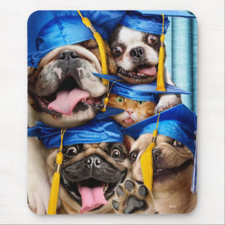 Honden en katten afgestudeerd in fotohokje muismat
