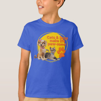 Honden en katten maken het leven pootjes! t-shirt