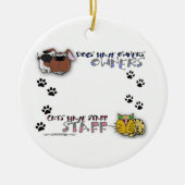 Honden hebben eigenaarskatten met personeel keramisch ornament (Voorkant)