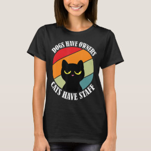 Honden hebben katten met een personele kat-meme t-shirt