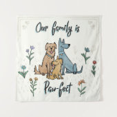 Honden in de tuin IV | Ons gezin is een poofaffel Wandkleed (Voorkant (horizontaal))