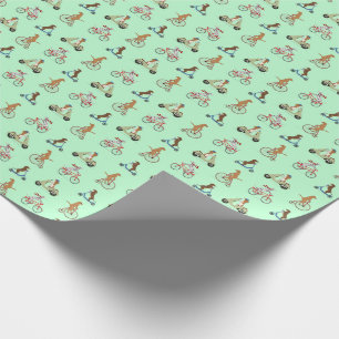 Honden op fietsen en scooters - groen cadeaupapier