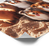 Honden spelen op het strand in de zomer poster (Hoek)