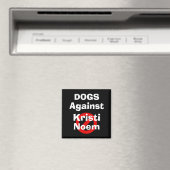 Honden Tegen Kristi Noem Magneet (Insitu (Vaatwasser))