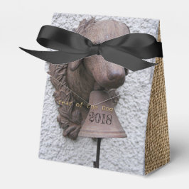  hondenbel met sleutelhondenjaar 2018 gunstbox bedankdoosjes