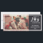 Hondenfoto Chalkboard Christmas Pet Holiday Kaart<br><div class="desc">Wens je vrienden en familie een vrolijk kerstfeest met deze leuke en feestelijke vakantie huisdier kaart. Pas aan met een foto van uw hond, kat of huisdier en personaliseer tekst met de gemakkelijk te gebruiken sjablonen. Ook zou een perfecte vakantie kaart voor een dierenarts kantoor of Pet Groomer bedrijf te...</div>
