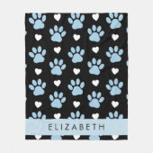 Hondenpoten, blauwe poten, witte harten, Jouw naam Fleece Deken (Voorkant)