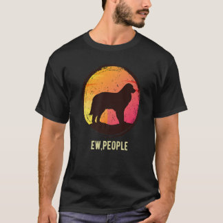 Hondenras 43 van de Pyrenese bergen T-shirt