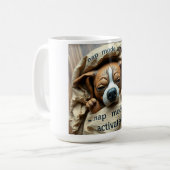 Hondenslaapstand geactiveerd is een leuke en grapp koffiemok (Voorkant links)