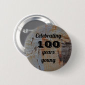 Honderd jaar jonge roestbruin ronde button 5,7 cm (Voorkant /achterkant)