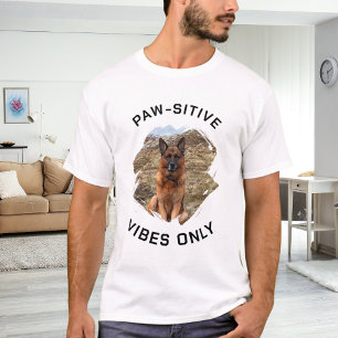 Hondsfoto met alleen positieve vibraties t-shirt