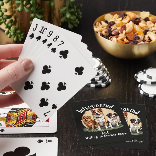 Hondsliefhebber Introvert maar bereid om over hond Pokerkaarten (Insitu)