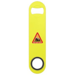Honey Badger Crossing Sign - Gele achtergrond Speed Flessenopener