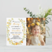 Honey Bee Floral 1e Verjaardag uitnodiging (Staand voorkant)